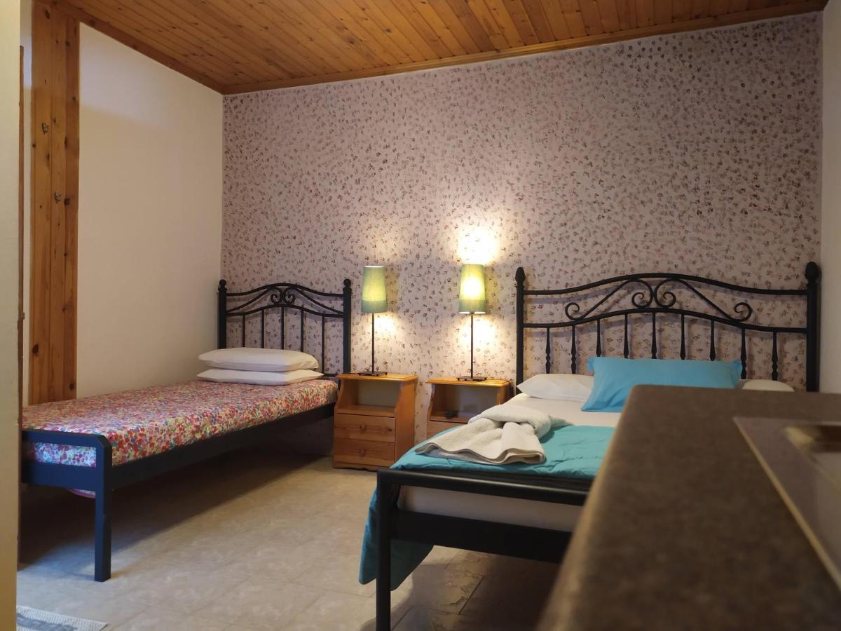 Kamariotissa Aiolis Rooms מראה חיצוני תמונה