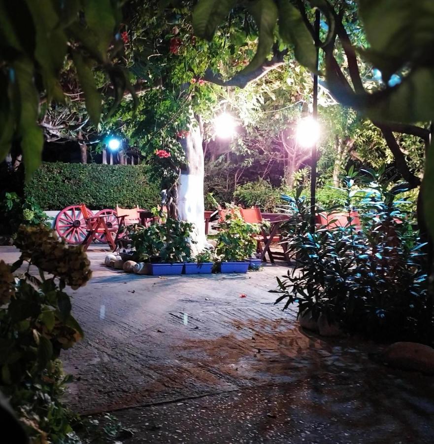 Kamariotissa Aiolis Rooms מראה חיצוני תמונה